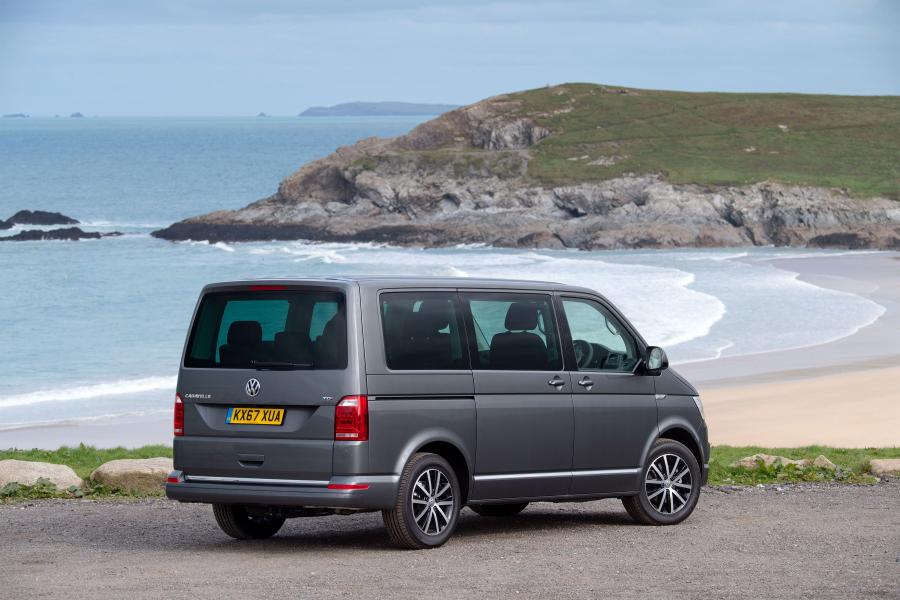  Volkswagen Caravelle (T6) 2015 года  (UK) (фото 15 из 20)